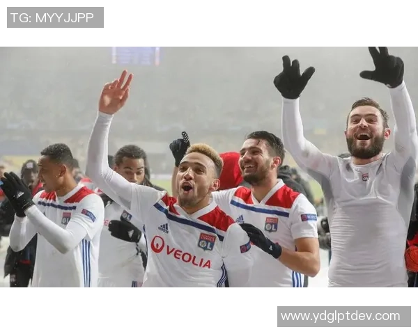 欧联杯激战莱比锡与里昂战成平局帽子戏法引发全场狂欢