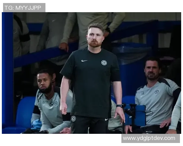 英超激战：里昂逆转曼城神扑瞬间引发全场狂欢集锦回顾