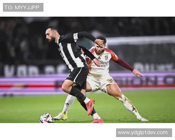 意甲焦点战巴黎圣日耳曼大胜国米全场沸腾瞬间回顾与分析